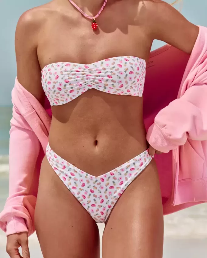 Cheeky-Bikinihose mit hohem Beinausschnitt Cheeky-Bikinihose mit hohem Beinausschnitt