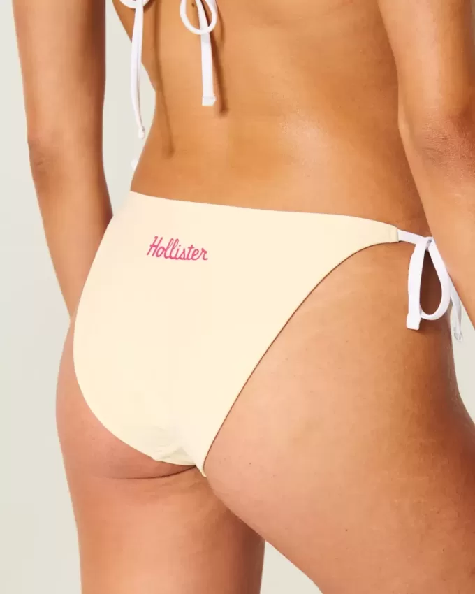 Cheeky-Bikinihose mit seitlicher Schnürung Cheeky-Bikinihose mit seitlicher Schnürung