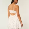 Chiffon-Minikleid mit asymmetrischem Saum