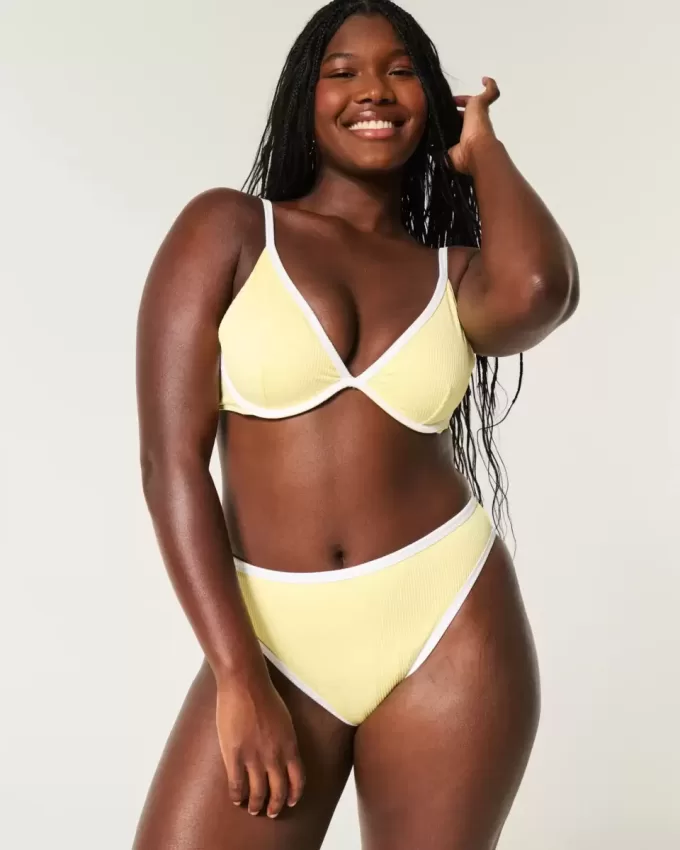 Curvy High-Leg High-Waist Gerippte Cheeky-Bikinihose Curvy High-Leg High-Waist Gerippte Cheeky-Bikinihose