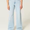 Curvy High-Rise Baggy-Jeans in heller Waschung
