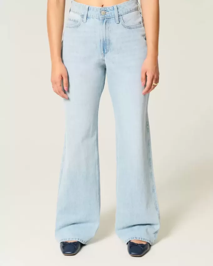 Curvy High-Rise Baggy-Jeans in heller Waschung
