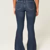 Curvy High-Rise Flare Jeans in dunkler Waschung Curvy High-Rise Flare Jeans in dunkler Waschung
