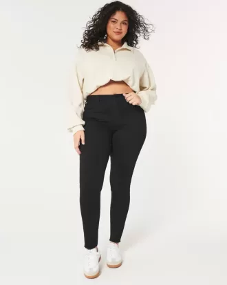 Curvy High-Rise-Jeansleggings in Schwarz Curvy High-Rise-Jeansleggings in Schwarz