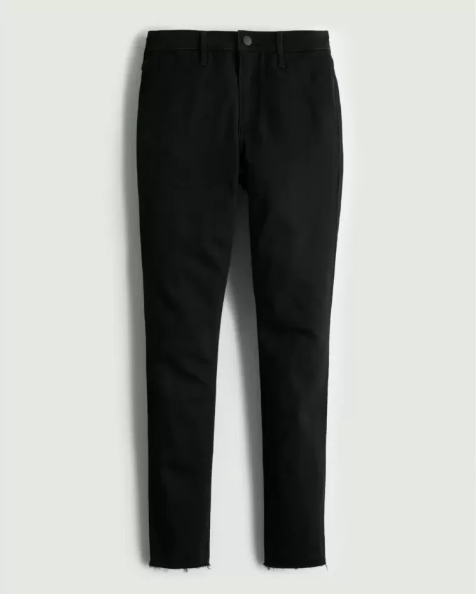 Curvy High-Rise-Jeansleggings in Schwarz Curvy High-Rise-Jeansleggings in Schwarz