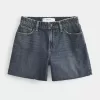 Curvy High-Rise Relaxed Denim Shorts in dunkler Waschung, 5″ Curvy High-Rise Relaxed Denim Shorts in dunkler Waschung, 5″