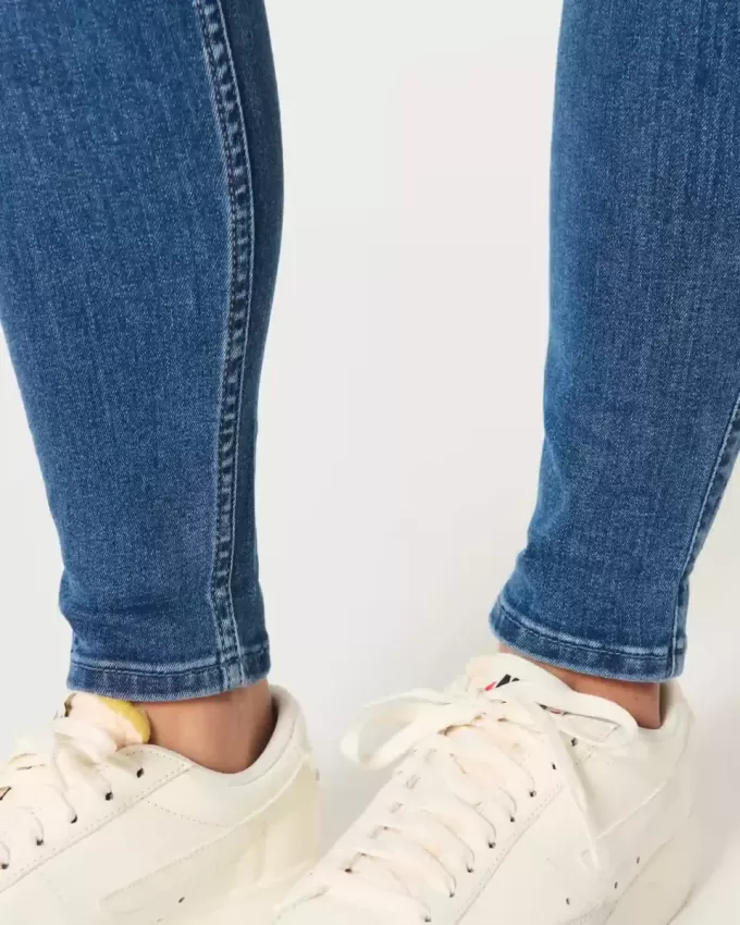 Curvy High-Rise Super Skinny Jeans in dunkler Waschung Curvy High-Rise Super Skinny Jeans in dunkler Waschung