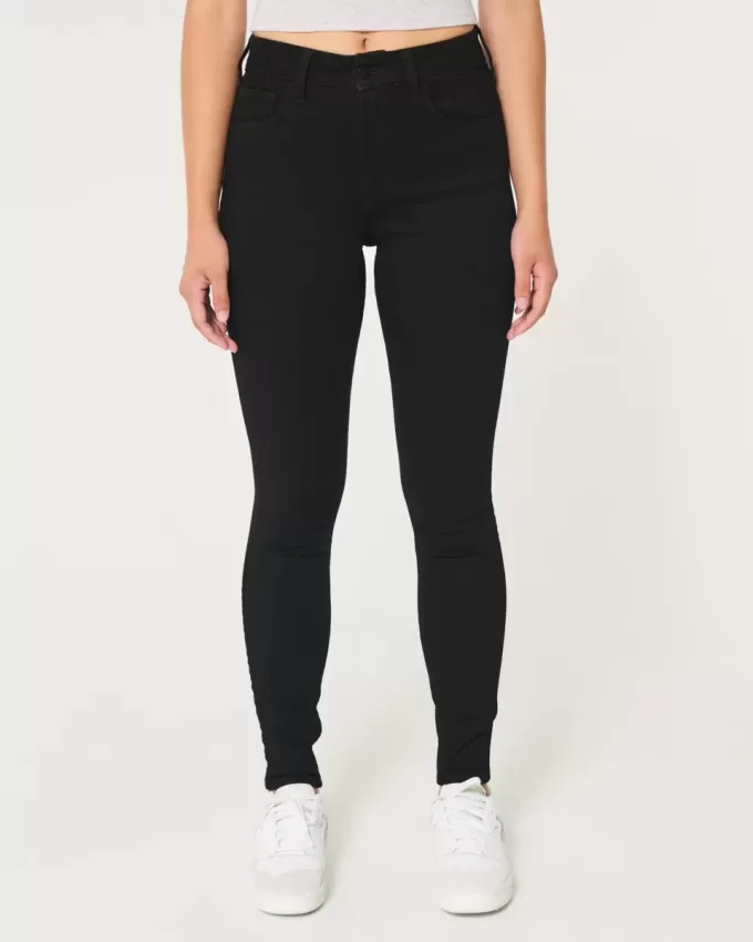 Curvy High-Rise Super Skinny Jeans in Schwarz Curvy High-Rise Super Skinny Jeans in Schwarz