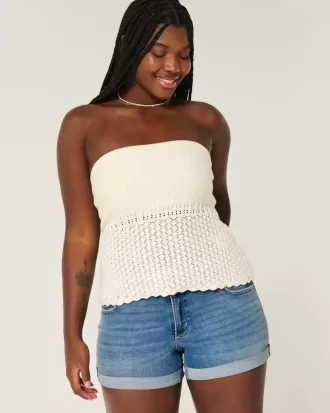 Curvy Low-Rise-Shortie-Shorts aus Denim in mittlerer Waschung