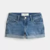 Curvy Low-Rise-Shortie-Shorts aus Denim in mittlerer Waschung Curvy Low-Rise-Shortie-Shorts aus Denim in mittlerer Waschung