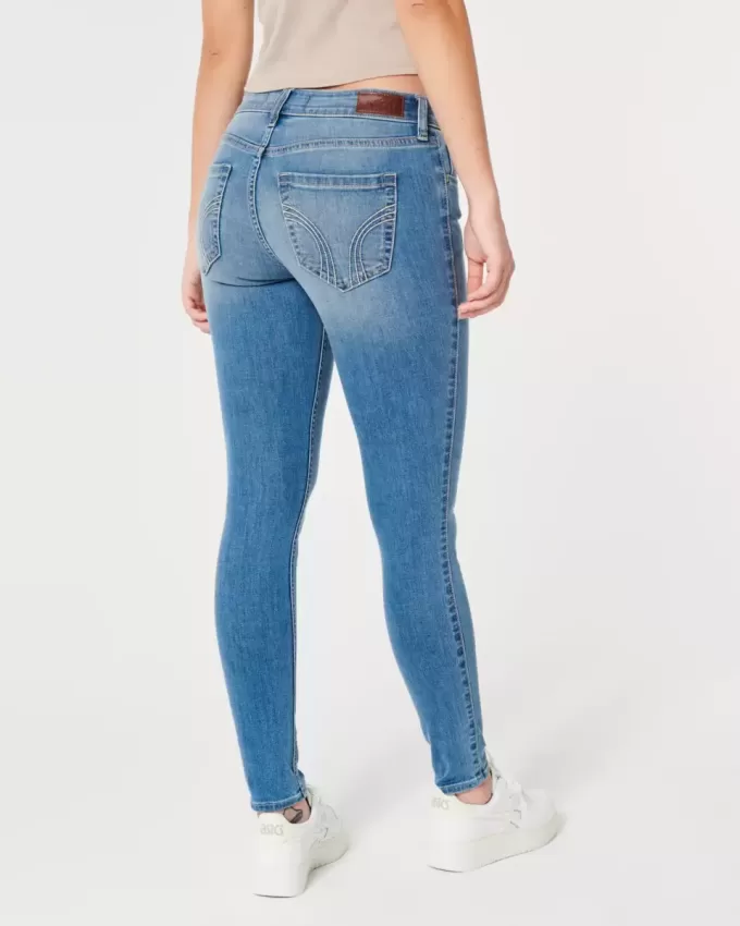 Curvy Low Rise Super Skinny Jeans mit mittlerer Waschung