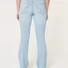Curvy Mid-Rise Boot-Jeans in heller Waschung Curvy Mid-Rise Boot-Jeans in heller Waschung