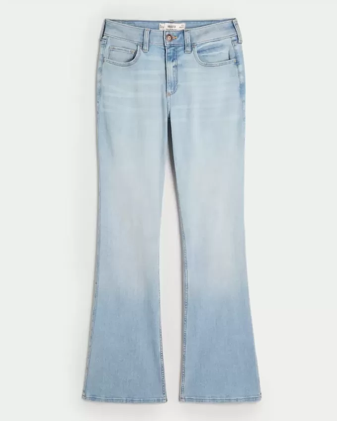Curvy Mid-Rise Boot-Jeans in heller Waschung Curvy Mid-Rise Boot-Jeans in heller Waschung