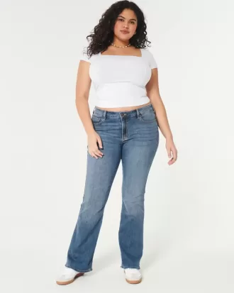 Curvy Mid-Rise Boot-Jeans mit mittlerer Waschung