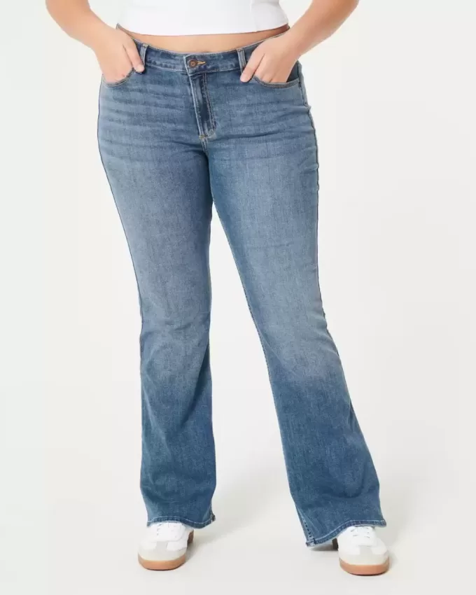 Curvy Mid-Rise Boot-Jeans mit mittlerer Waschung Curvy Mid-Rise Boot-Jeans mit mittlerer Waschung