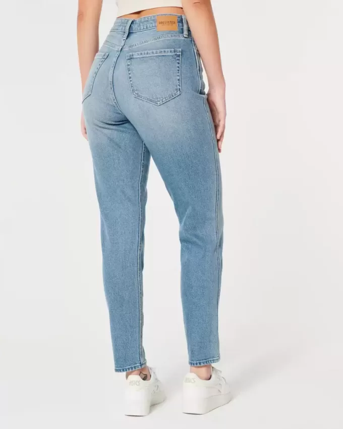 Curvy Ultra High Rise Mom-Jeans in mittlerer Waschung Curvy Ultra High Rise Mom-Jeans in mittlerer Waschung