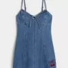 Denim-Minikleid mit Kirschgrafik Denim-Minikleid mit Kirschgrafik