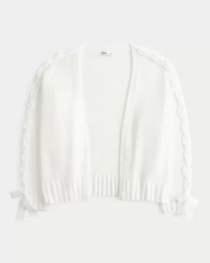 Einfacher Cardigan mit Spitzenärmeln und ohne Verschluss Einfacher Cardigan mit Spitzenärmeln und ohne Verschluss