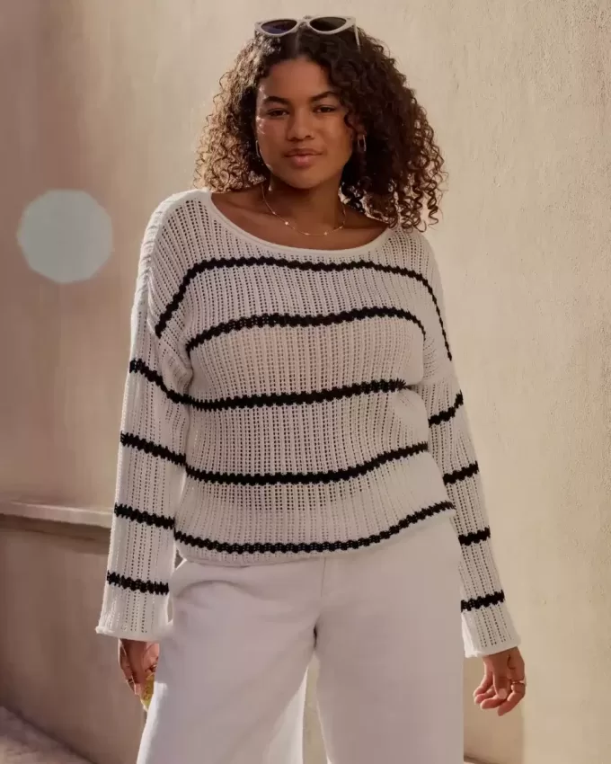 Einfacher Pullover im Häkelstil Einfacher Pullover im Häkelstil