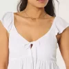 Einfaches Babydoll-Oberteil zum Binden vorne Einfaches Babydoll-Oberteil zum Binden vorne