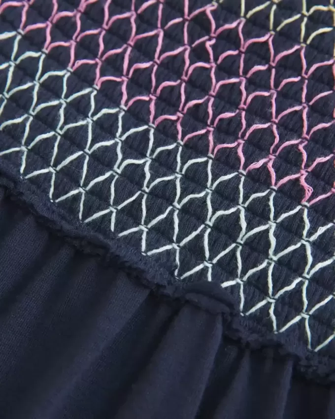 Einfaches trägerloses gesmoktes Babydoll-Top