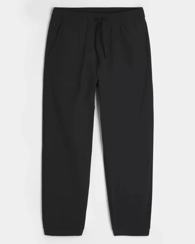 Entspannte, ganztägige Taper-Hose Entspannte, ganztägige Taper-Hose