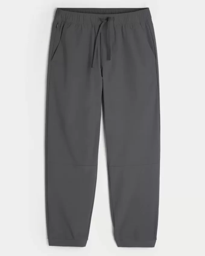 Entspannte, ganztägige Taper-Hose Entspannte, ganztägige Taper-Hose