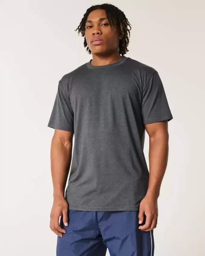 Entspanntes Stretch-T-Shirt mit Rundhalsausschnitt Entspanntes Stretch-T-Shirt mit Rundhalsausschnitt