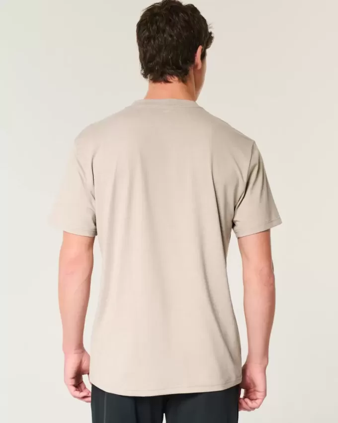 Entspanntes Stretch-T-Shirt mit Rundhalsausschnitt Entspanntes Stretch-T-Shirt mit Rundhalsausschnitt