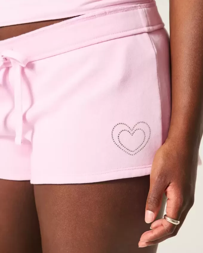 Fleece-Minishorts mit Herzgrafik Fleece-Minishorts mit Herzgrafik