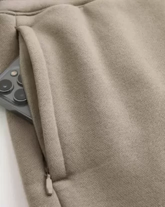 Fleece-Shorts mit Icon-Design über dem Knie