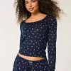 Gemütliches Pyjamaoberteil mit Blumenmuster Gemütliches Pyjamaoberteil mit Blumenmuster