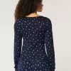 Gemütliches Pyjamaoberteil mit Blumenmuster Gemütliches Pyjamaoberteil mit Blumenmuster