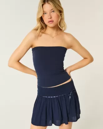 Gesmokter Mini-Skort mit Stufen