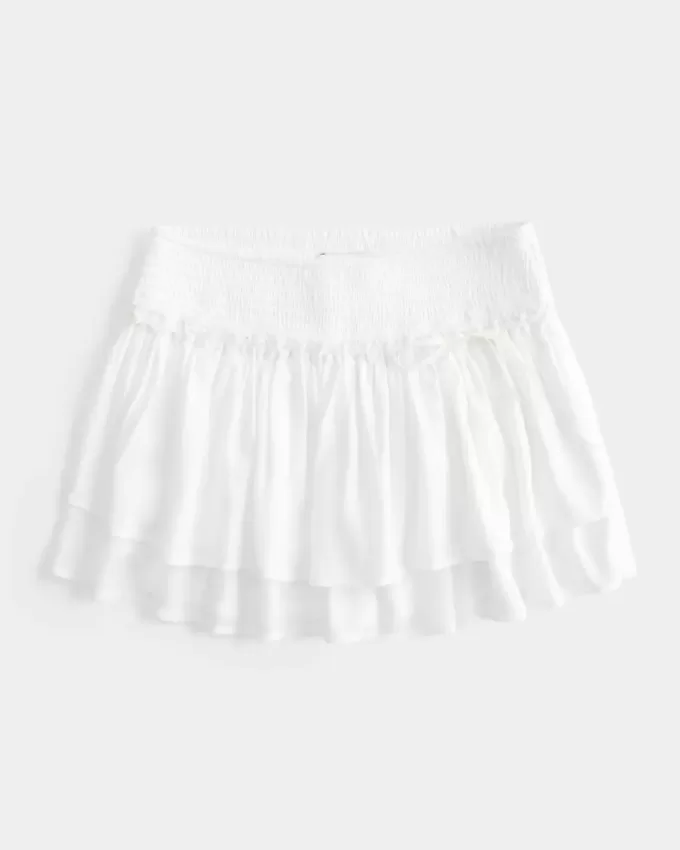 Gesmokter Mini-Skort mit Stufen Gesmokter Mini-Skort mit Stufen