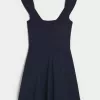 Gilly Hicks Active Cinch-Kleid Gilly Hicks Active Cinch-Kleid