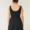 Gilly Hicks Active Cinch-Kleid Gilly Hicks Active Cinch-Kleid