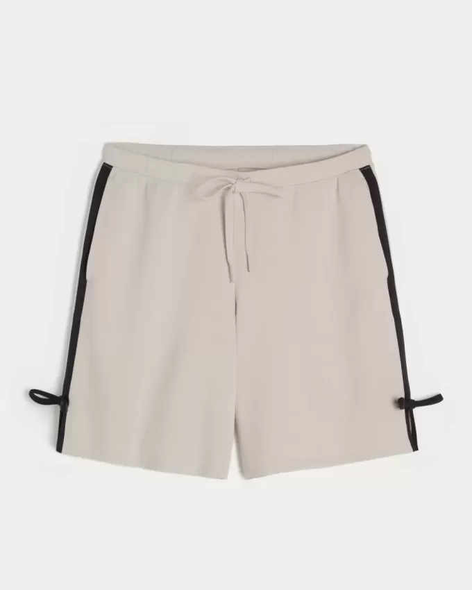 Gilly Hicks Active Cooldown Shorts mit seitlicher Schleife Gilly Hicks Active Cooldown Shorts mit seitlicher Schleife
