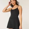 Gilly Hicks Active Kleid mit Riemchenrücken Gilly Hicks Active Kleid mit Riemchenrücken