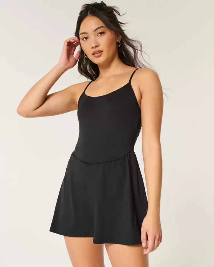 Gilly Hicks Active Kleid mit Riemchenrücken Gilly Hicks Active Kleid mit Riemchenrücken
