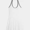 Gilly Hicks Active – Plissiertes Neckholder-Kleid Gilly Hicks Active – Plissiertes Neckholder-Kleid