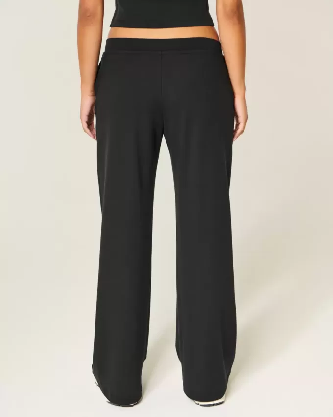 Gilly Hicks – Active Recharge – Baggy-Hose mit Grafik Gilly Hicks – Active Recharge – Baggy-Hose mit Grafik