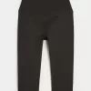 Gilly Hicks Active Recharge Caprihose Gilly Hicks Active Recharge Caprihose