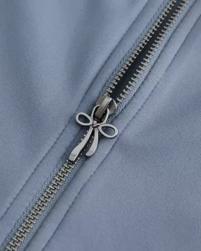 Gilly Hicks Active Recharge Jacke mit seitlichem Reißverschluss und Bindeband Gilly Hicks Active Recharge Jacke mit seitlichem Reißverschluss und Bindeband