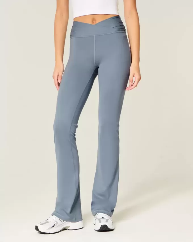 Gilly Hicks Active Recharge Stiefel-Leggings mit Wickelbund Gilly Hicks Active Recharge Stiefel-Leggings mit Wickelbund