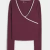 Gilly Hicks Active Wickeltop mit Zierstreifen Gilly Hicks Active Wickeltop mit Zierstreifen