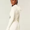 Gilly Hicks – Kapuzenjacke mit Waffelmuster und Reißverschluss Gilly Hicks – Kapuzenjacke mit Waffelmuster und Reißverschluss