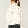 Gilly Hicks Sherpa-Oberteil mit besticktem Reißverschluss Gilly Hicks Sherpa-Oberteil mit besticktem Reißverschluss