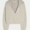 Gilly Hicks – Strick-Hoodie mit V-Ausschnitt Gilly Hicks – Strick-Hoodie mit V-Ausschnitt
