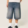 Halbhohe Denimhose in mittlerer Waschung